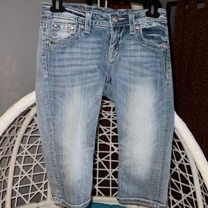 youth Miss Me capris